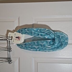 Lavello Blue Dot Infinity Scarf